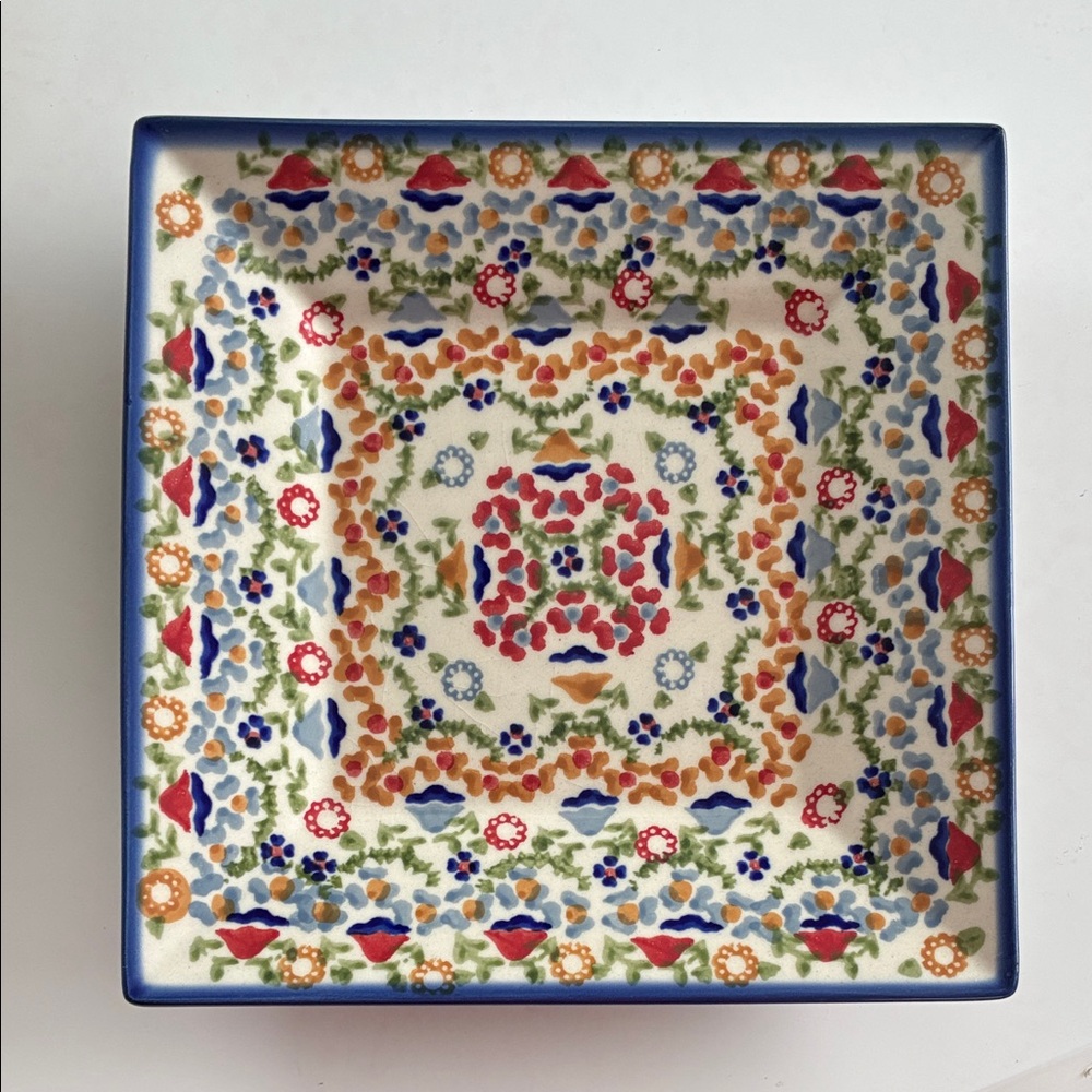 Rare find- Unikat polish pottery 7 in square plate in excellent condition
